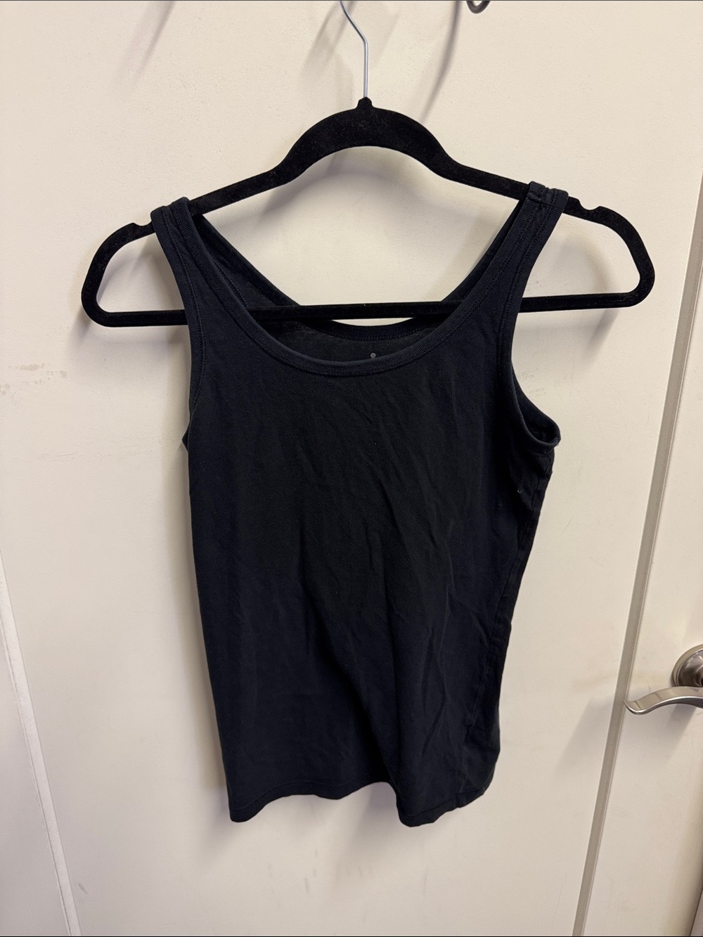 Circo Black Scoop Neck Tank Top